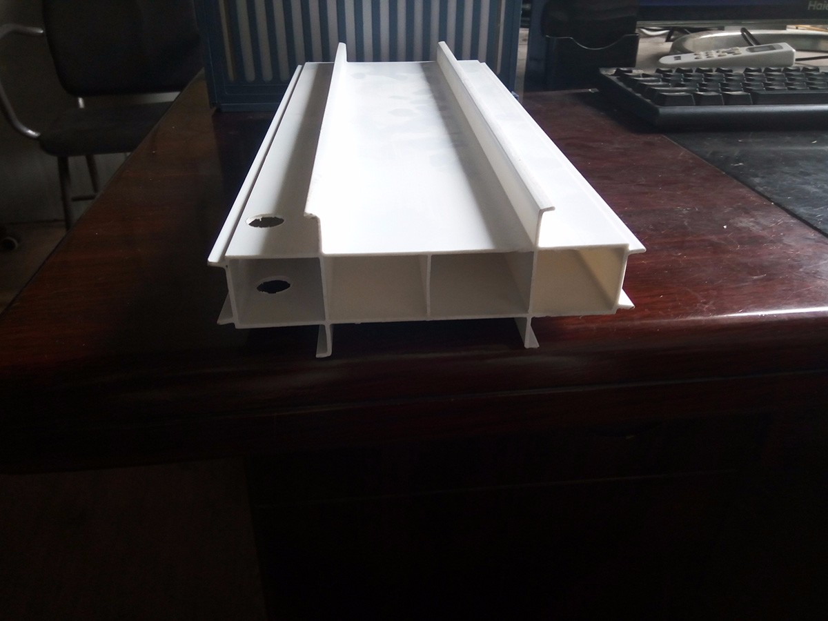 太原立面拉缝板 (1)150MM宽拉缝板